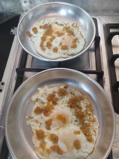 کافه صبحانه و قهوه مقصد