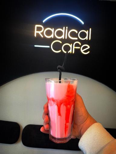 عکس کافه رادیکال