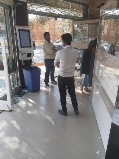 عکس داروخانه شبانه روزی پاسارگاد