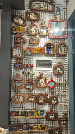 عکس گالری صنایع دستی ایدِرا 