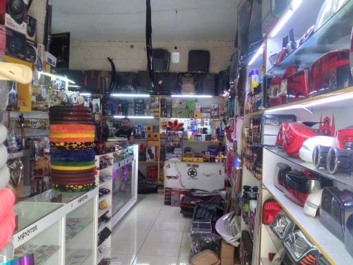 عکس لوکس فروشی اتومبیل زرافشان