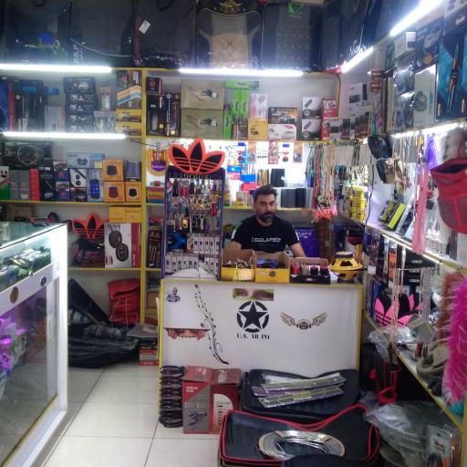 عکس لوکس فروشی اتومبیل زرافشان