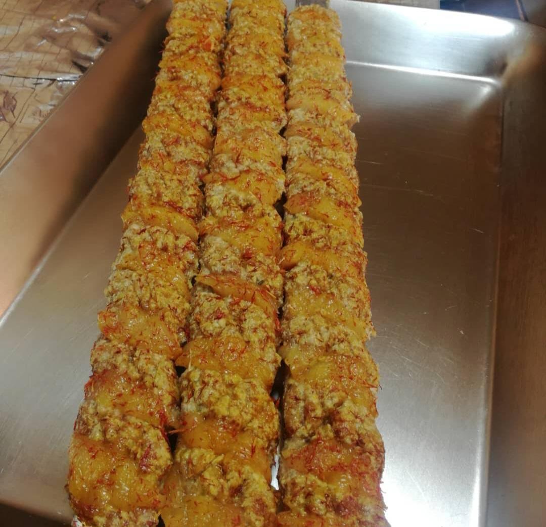 عکس تهیه غذای گلستان 