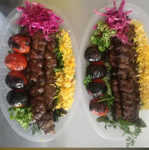 عکس تهیه غذای گلستان 