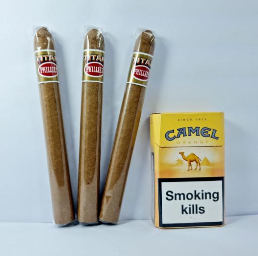 عکس دخانیات برادران کریمی