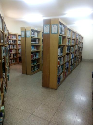 عکس کتابخانه آذر یزدی