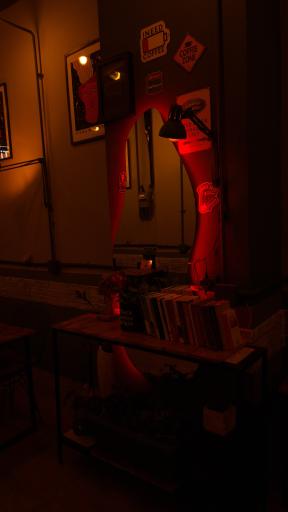 عکس کافه تیتانیوم