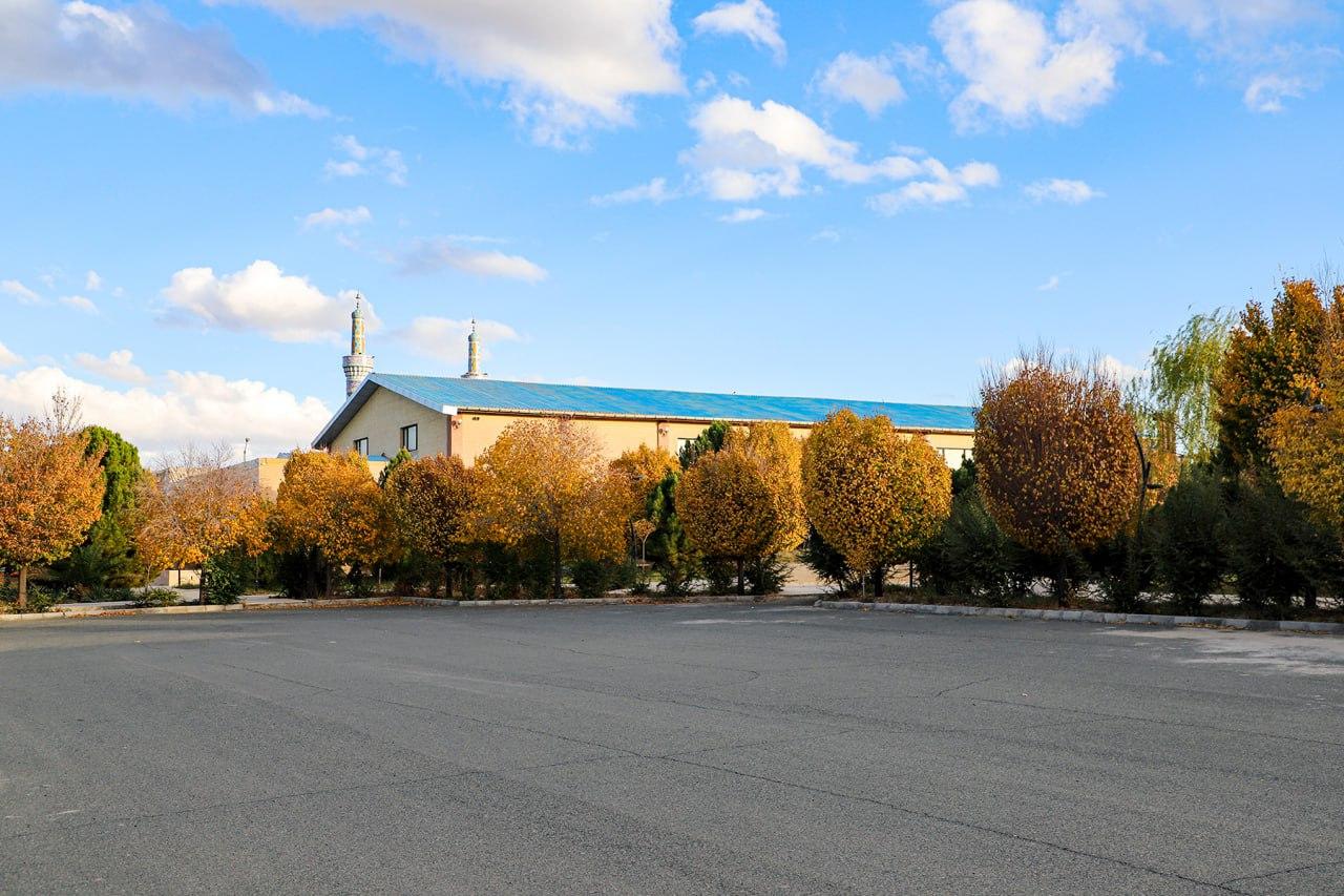 عکس استخر سرپوشیده دانشگاه