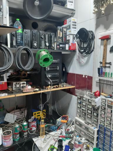 عکس تعمیرات صوتی و تصویری امپراطور 