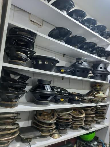 عکس تعمیرات صوتی و تصویری امپراطور 