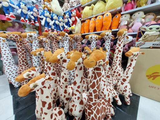 عکس عروسک فروشی توکلی 