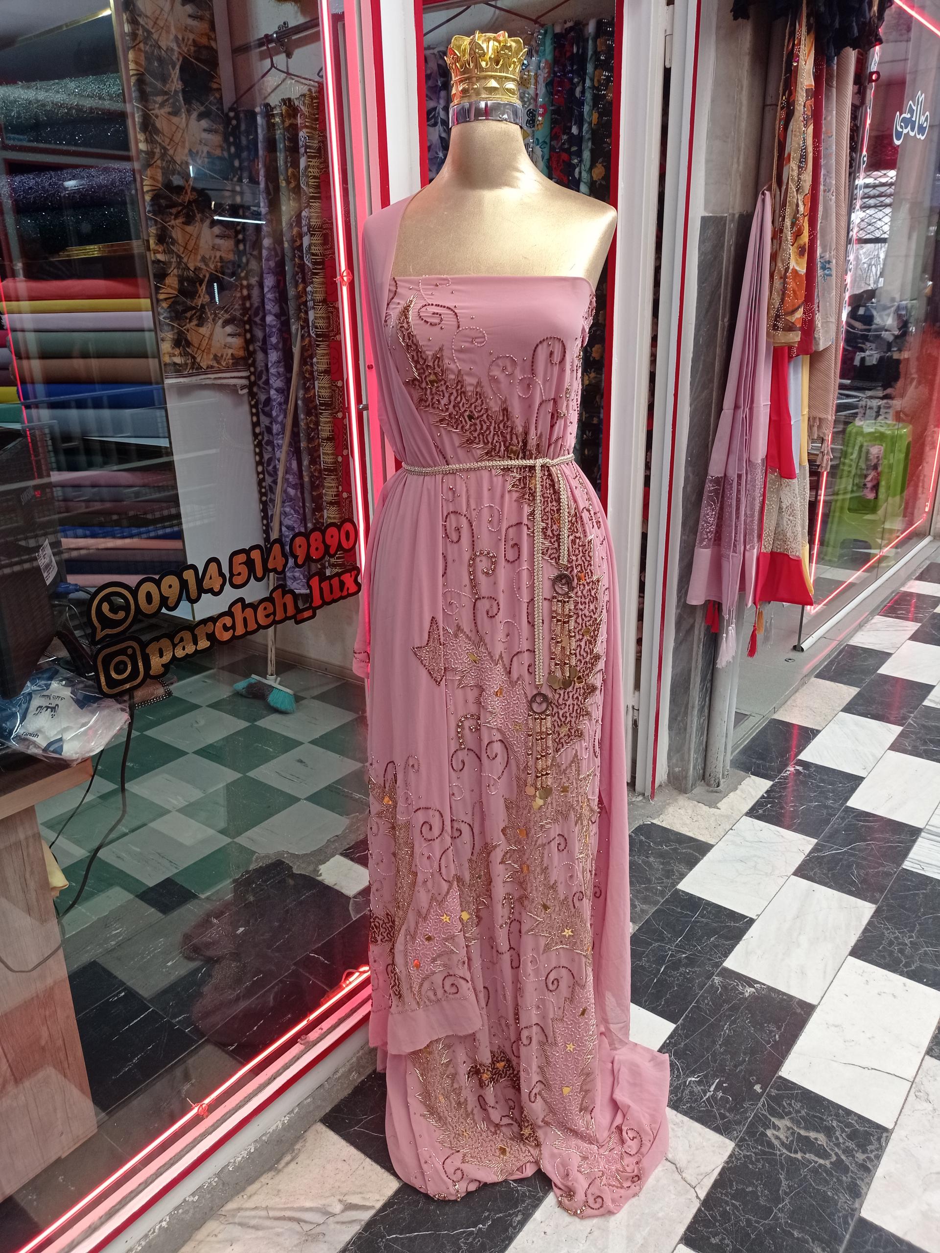 عکس پارچه سرای لوکس VIP