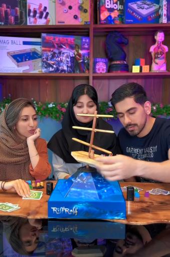 عکس کافه مافیا شرق