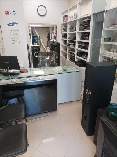 عکس تعمیرات صوتی و تصویری راد الکترونیک