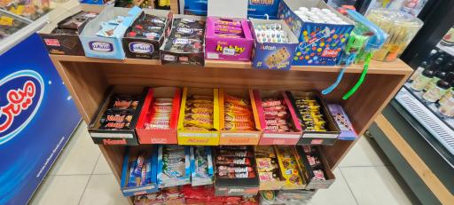 عکس سوپرمارکت باروس