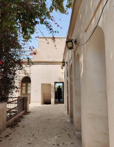 عکس عمارت طبیب