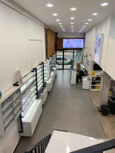 عکس عینک فروشی سینوهه