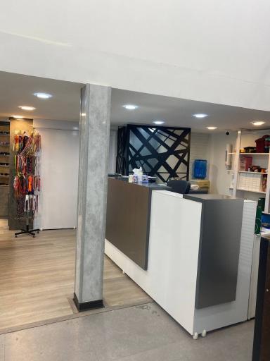 عکس عینک فروشی سینوهه