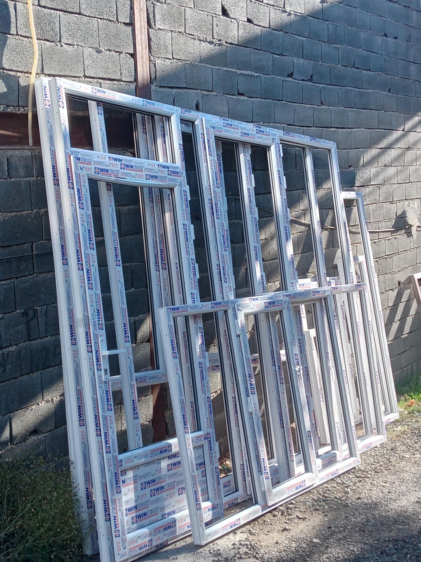 عکس تولیدی درب و پنجره ترمال بریک و UPVC سعادت