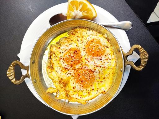 عکس رستوران چلوما (صبحانه و عصرانه)