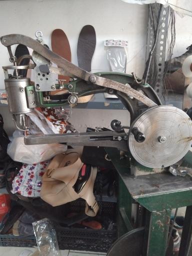 کفاشی تعمیرات صداقت