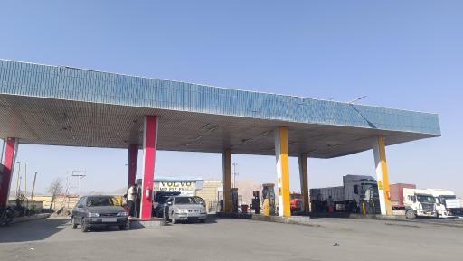 پمپ بنزین و گازوئیل