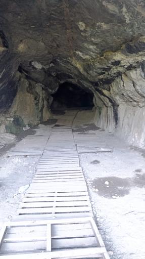 عکس غار تاریخی کلدر لرستان 