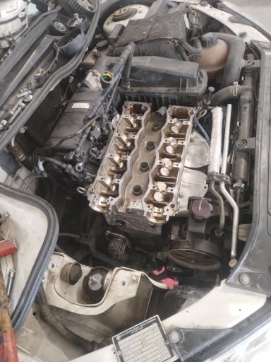 عکس تعمیرگاه مکانیکی اسب بخار