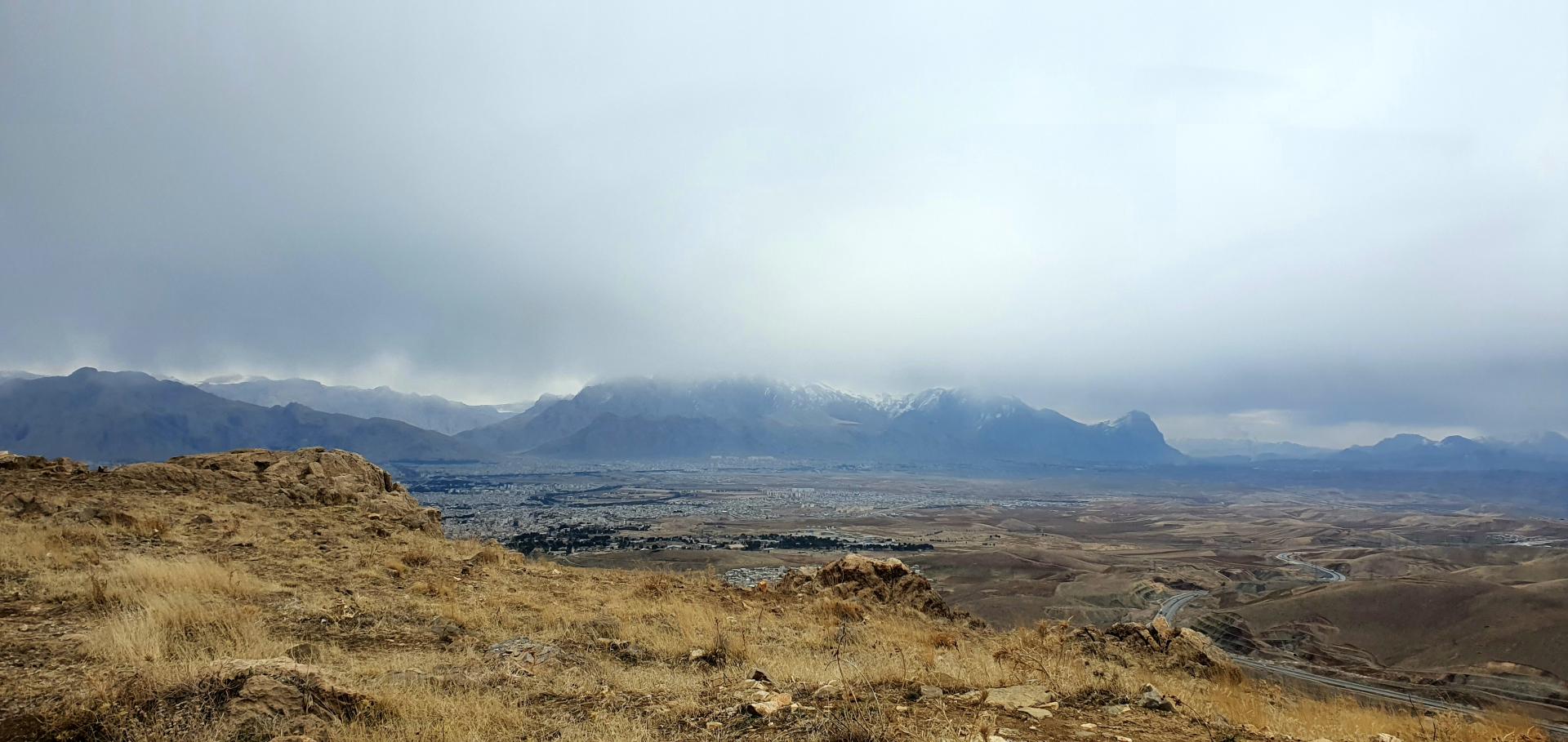 عکس جاده پیاده روی پارک سراب قنبر