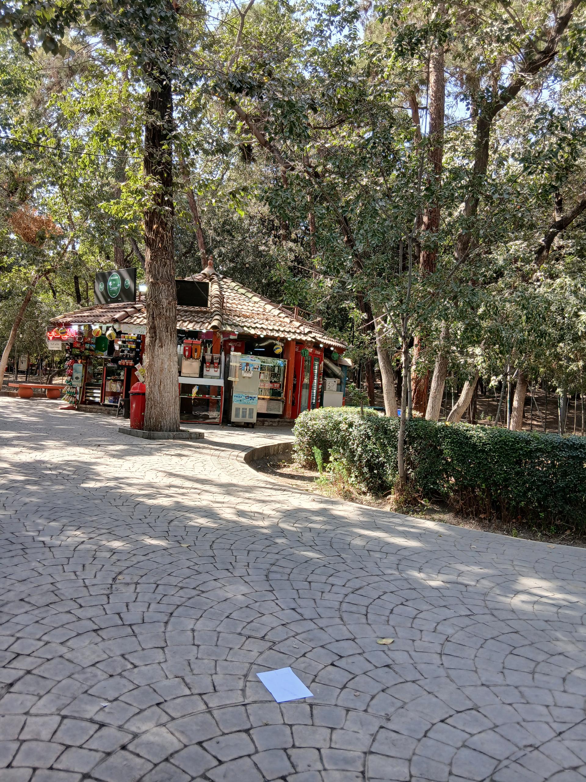 عکس دکه سوپرمارکت