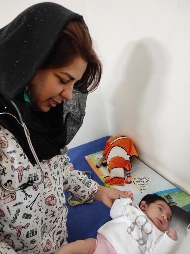 عکس نی نی ناجی دکتر مهرنوش جهانبین متخصص نوزادان و کودکان