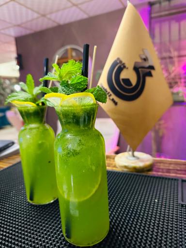 عکس کافه ۳۳