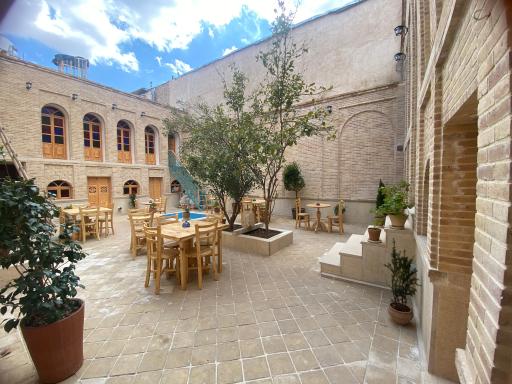 اقامتگاه سنتی عباسی