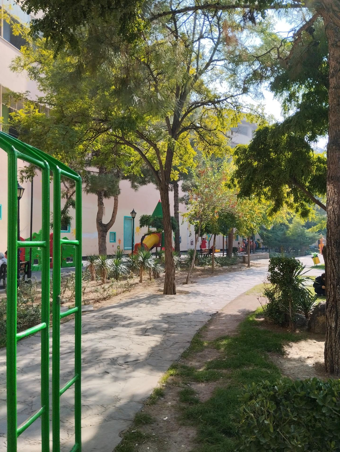 عکس بوستان شیرین