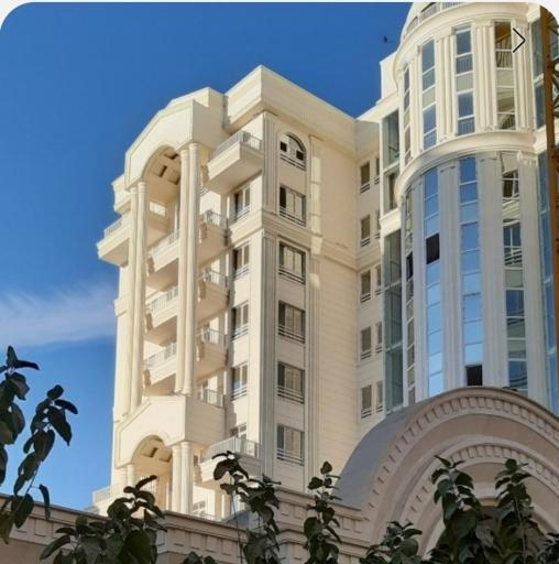 عکس مجتمع مسکونی شفق 24 و 25