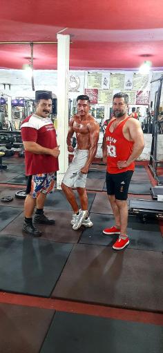 عکس باشگاه پرورش اندام داریوش (آقایان-بانوان)