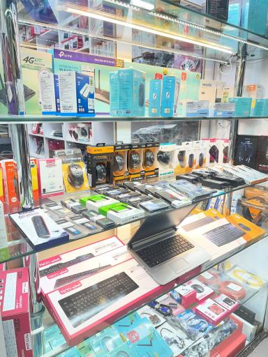 عکس فروشگاه کامپیوتر و شبکه اوا ایتی