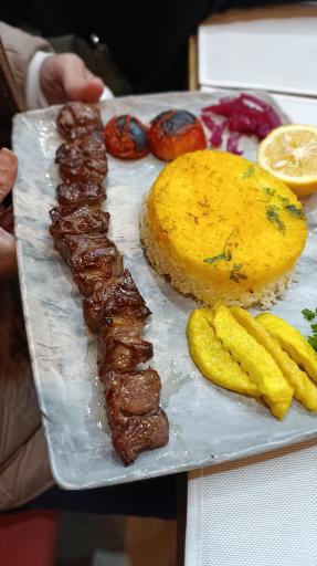 عکس رستوران گیلانه