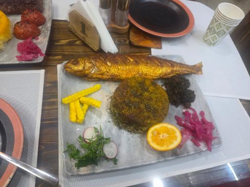 عکس رستوران گیلانه