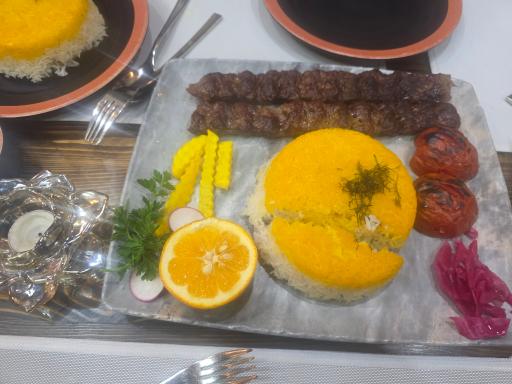 عکس رستوران گیلانه