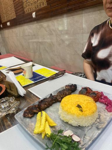 عکس رستوران گیلانه