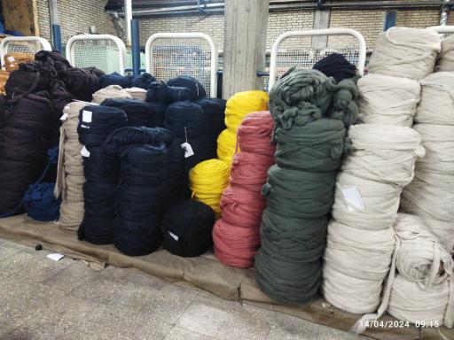 عکس کارخانجات ریسندگی، بافندگی و پوشاک جامعه