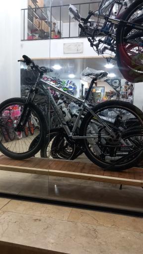 عکس فروشگاه دوچرخه ادیب 