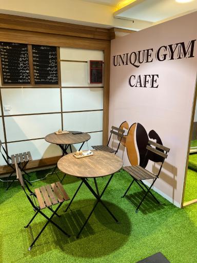 عکس باشگاه بدنسازی یونیک