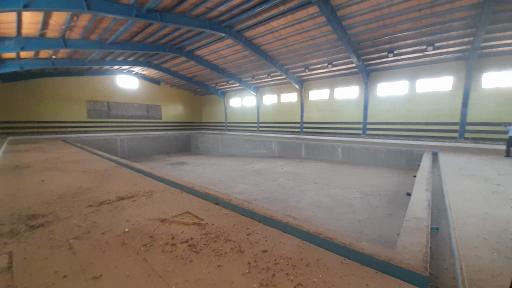 عکس استخر سرپوشیده