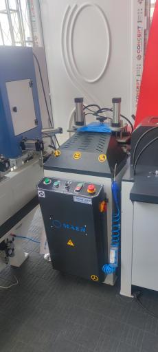 عکس بازرگانی و تولیدی اکسیر