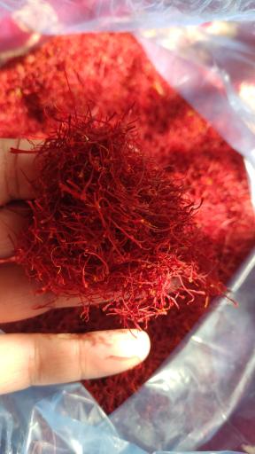 عکس زعفران مطمئن