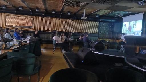 عکس کافه رستوران لاوین 