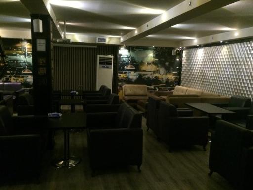 عکس کافه آلما