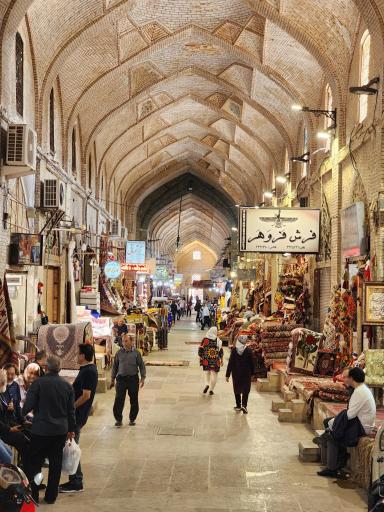 عکس بازار وکیل